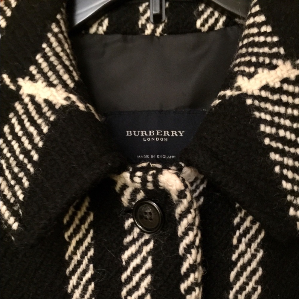 🌺{{{ SOLD }}}🌺 Burberry London Gingham Wool Coat - Picture 7 of 7